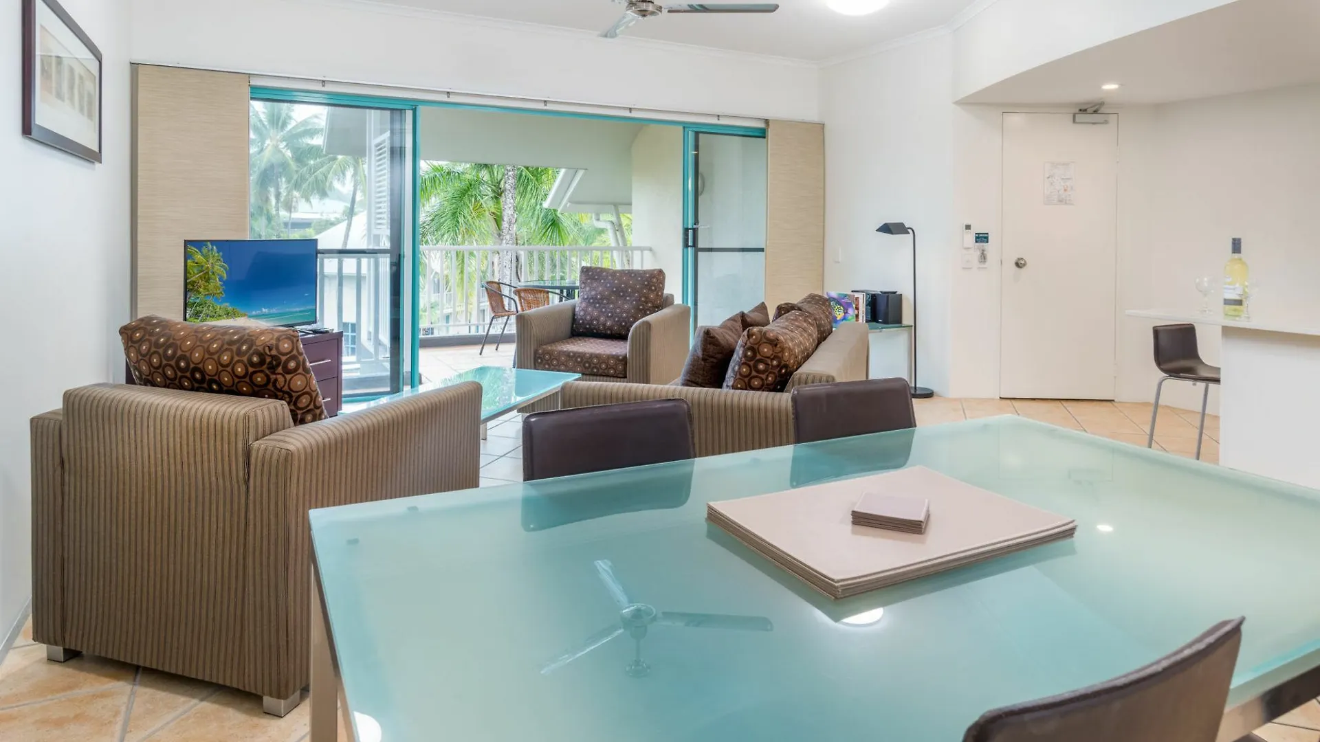 Apartment Coastal Serenity Trinity Beach Australia